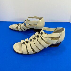 Women's shoes, Bella Vita White Wedges in leather USA Size 6M